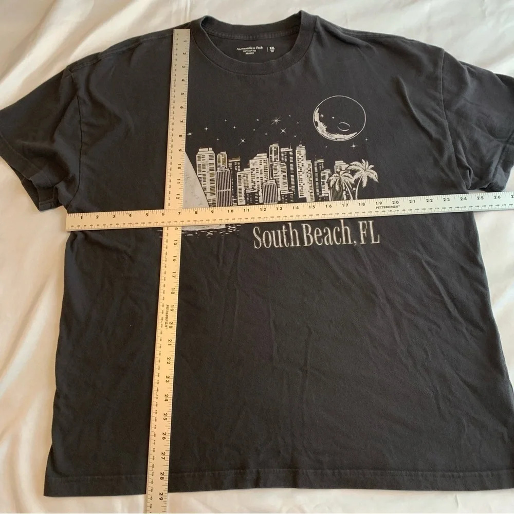 (2) Abercrombie Fitch Men’s South Beach Florida Logo Shirts XXL Charcoal Gray - Picture 8 of 12